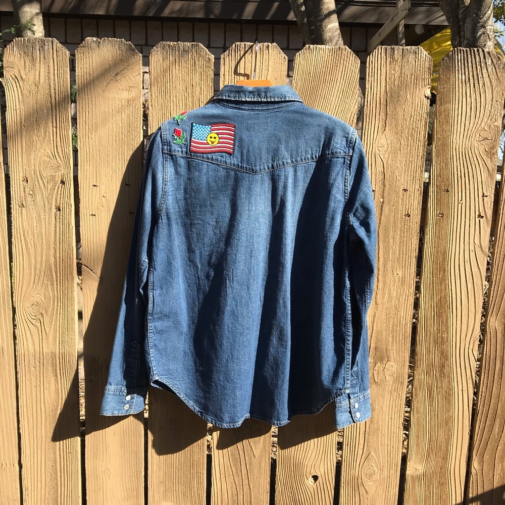 Levi’s Denim Button-Down - image 7